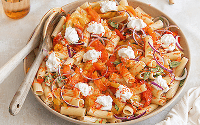 Pasta salad with Red Pesto cheese