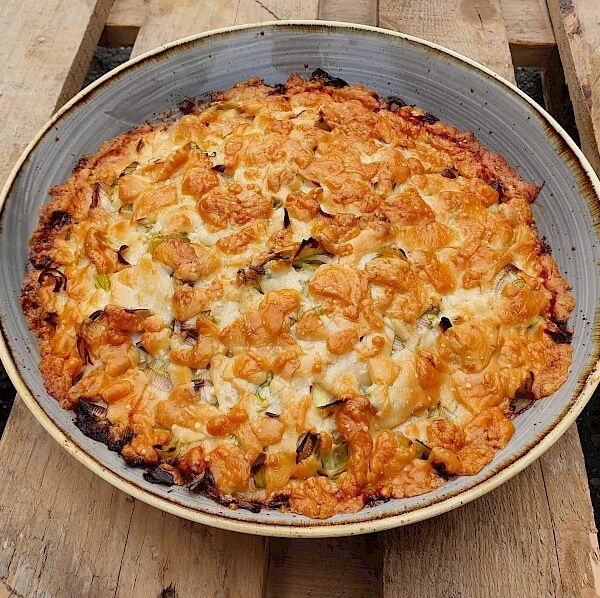 Pikante Quiche mit Lauch und goldbraunem Gratin Henri Willig K&auml;se